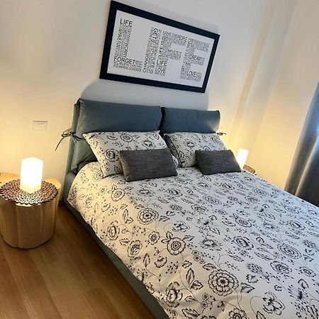 Mandi Mandi Cavour Appartement Udine Buitenkant foto