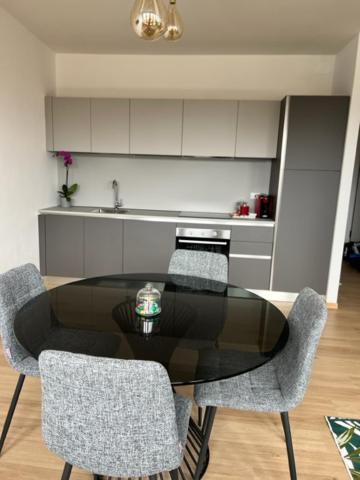 Mandi Mandi Cavour Appartement Udine Buitenkant foto