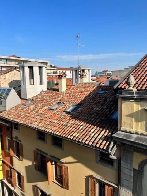 Mandi Mandi Cavour Appartement Udine Buitenkant foto
